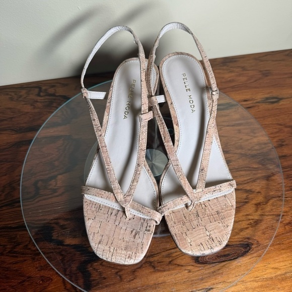 Pelle Moda Francis Low Heeled Thong Toe Sandal - natural - size 6 - Picture 7 of 15